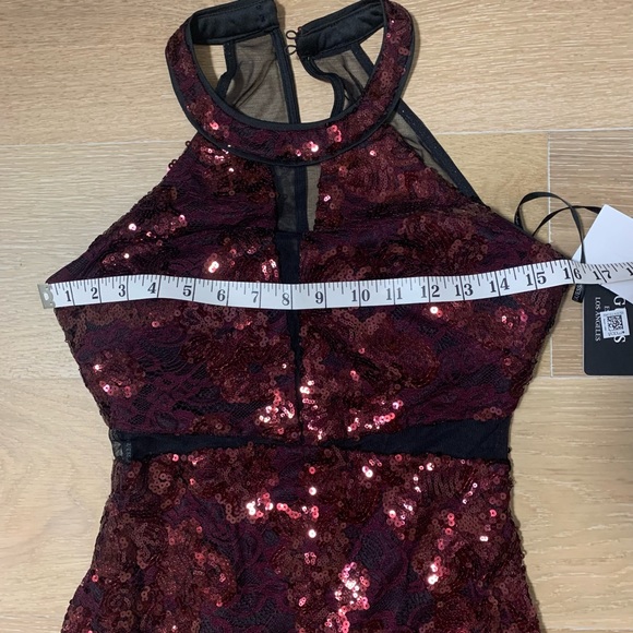 Sequined Lace and Mesh Bodycon Dress in Maroon - Picture 4 of 10